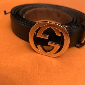 Gucci leather belt double G